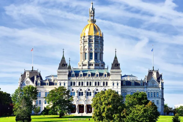 connecticut-state-capitol-hartford.jpg